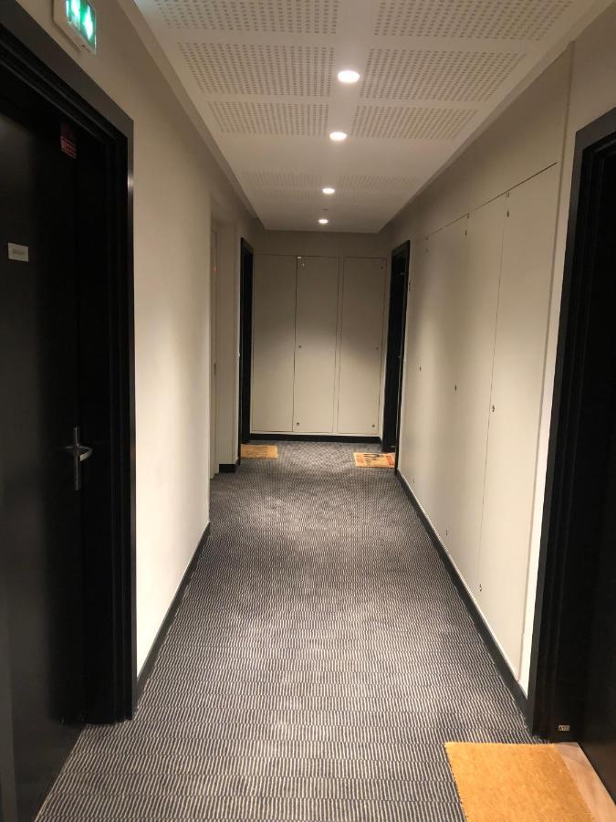 Grande Chambre 14 M2 Avec Salle De Bain Privative A Nanterre Prefecture Proche La Defense Arena Campus Sncf Et Paris Екстер'єр фото