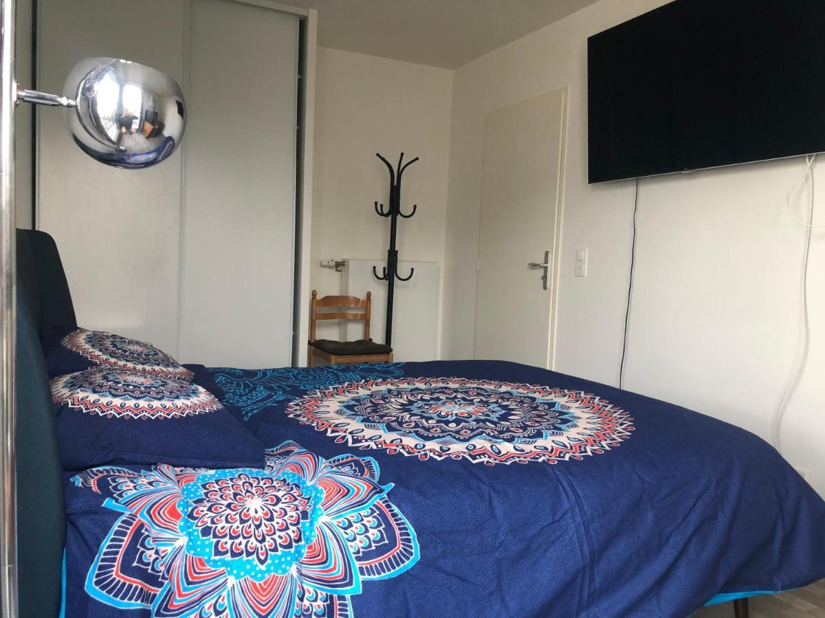 Grande Chambre 14 M2 Avec Salle De Bain Privative A Nanterre Prefecture Proche La Defense Arena Campus Sncf Et Paris Екстер'єр фото